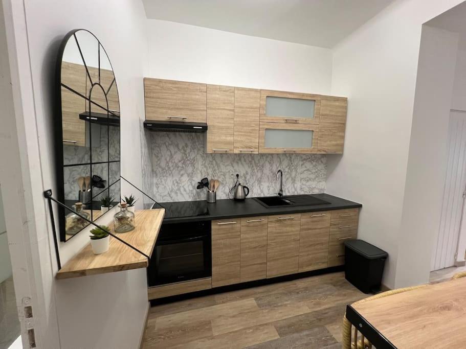 Tres Bel Appartement Neuf Avignone Esterno foto