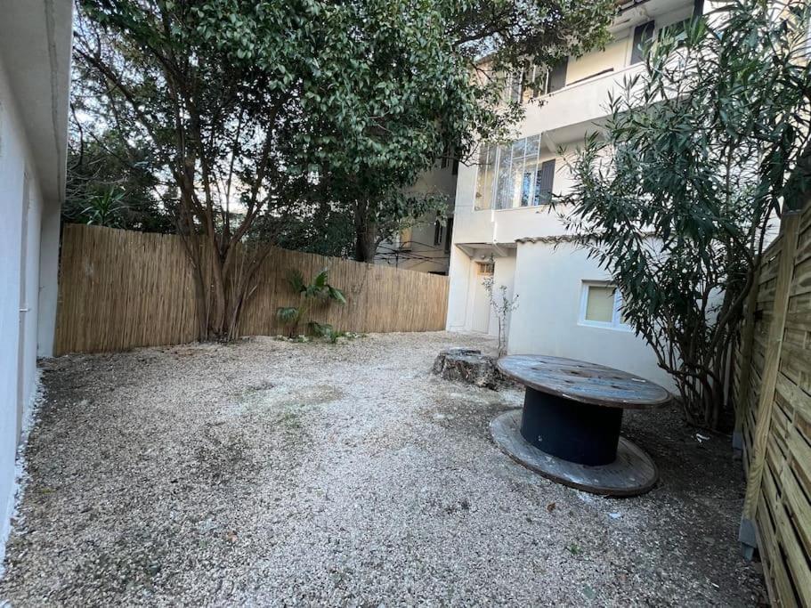 Tres Bel Appartement Neuf Avignone Esterno foto